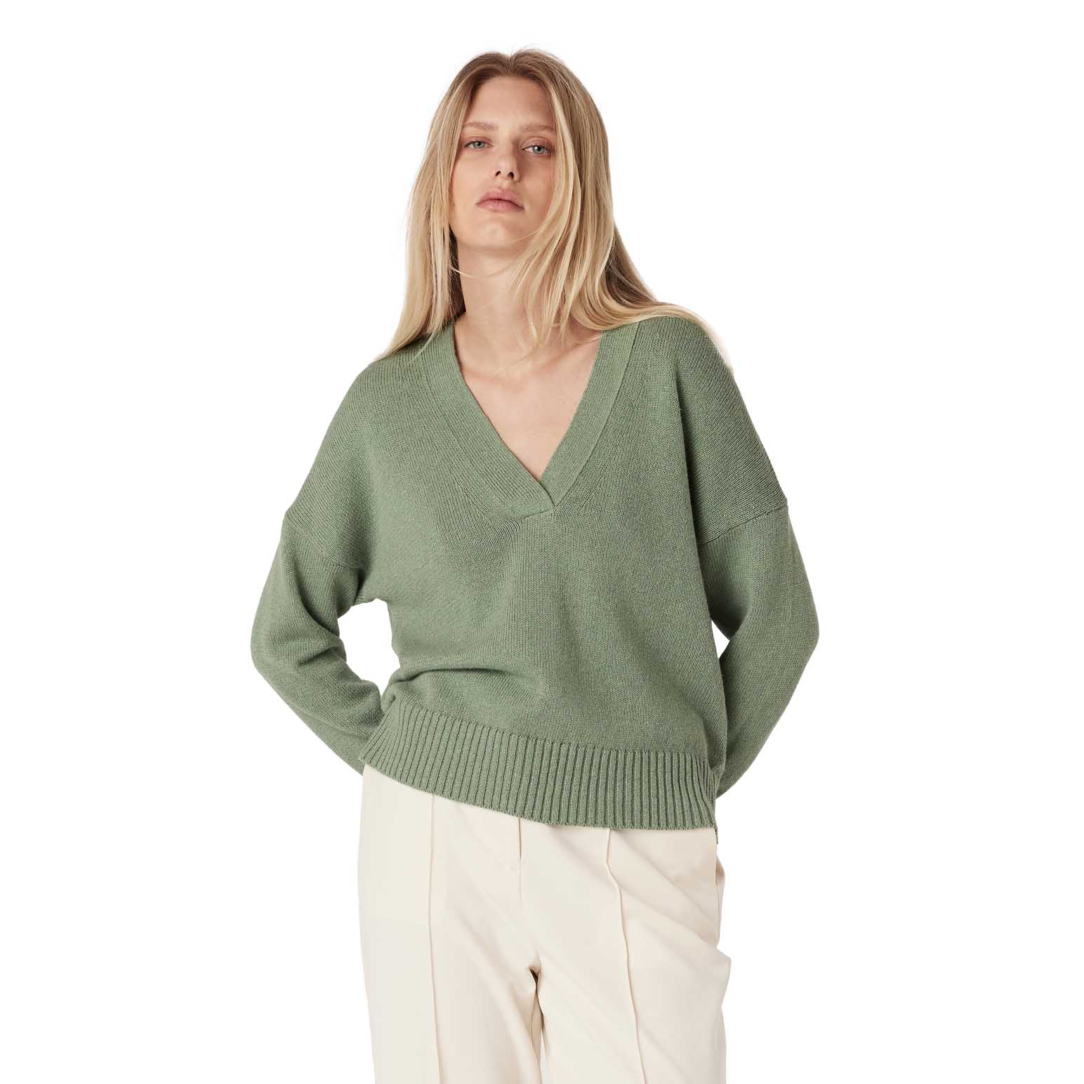 Cable Flax V Jumper